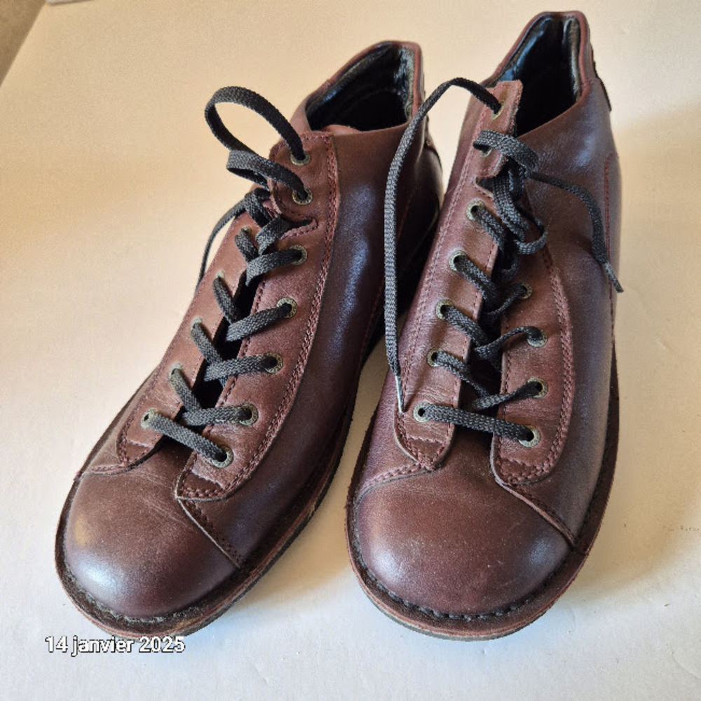 KIckers originales en 40 femme . comme neuve, cuir satin int Chaussures
