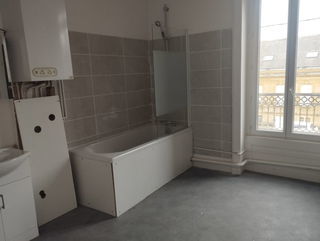  Appartement � louer 4 pi�ces 120 m�