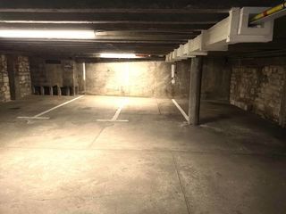  Parking / Garage � louer 4 m�