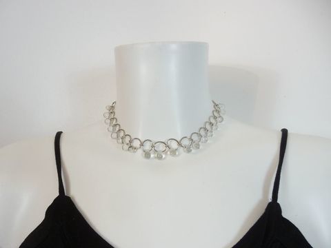 Collier/ Ras de Cou en M�tal Argent� et Perles Transparentes 15 Paris 15 (75)