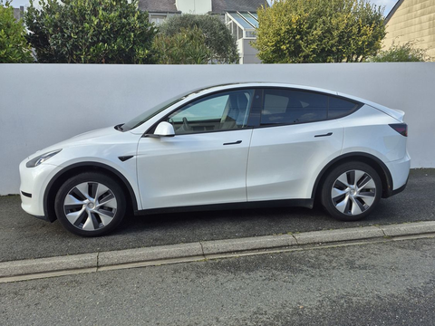 Tesla Model Y Mod&egrave;le Y 2024 occasion Ploufragan 22440
