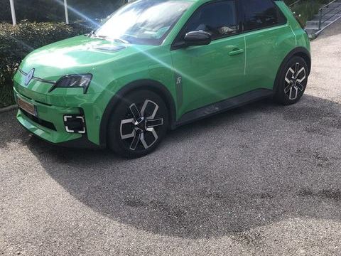 Renault R5 Renault 5 E-Tech Electrique 120 ch autonomie urbaine Techno 2025 occasion Mandelieu-la-Napoule 06210