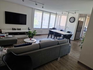  Appartement � vendre 5 pi�ces 102 m�