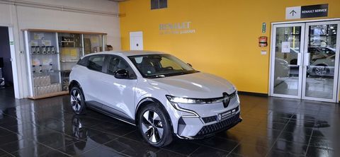 Renault M&eacute;gane V Megane E-Tech EV40 130ch standard charge Equilibre (4 CV) 2022 occasion Tresses 33370