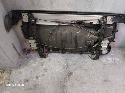 Pi&egrave;ces et &eacute;quipements Voiture Pi&egrave;ces et &eacute;quipements Voiture  occasion L Estaque 13016