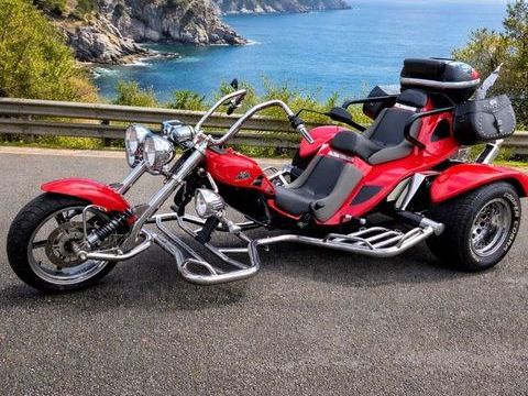 BOOM Trike 2007 occasion Montlu&ccedil;on 03100