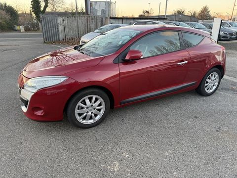 Renault M&eacute;gane III Coup&eacute; dCi 110 FAP eco2 Euro 5 EDC 2010 occasion Creil 60100