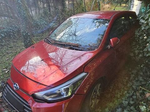 Hyundai i20 Coup&eacute; 1.2 84 Intuitive 2016 occasion Livry-sur-Seine 77000