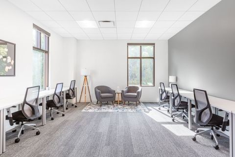 Un bureau de coworking ouvert enti&egrave;rement &eacute;quip&eacute; pour vous et votre &eacute;quipe &agrave; Lyon, Spaces Part-Dieu 4139 69003 Lyon