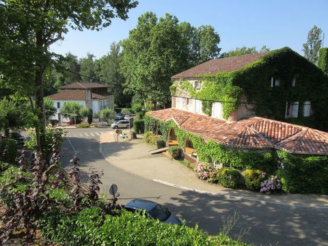   T1 Bis meubl�  parking wifi Laverie Appartement - 2/3 pi�ce(s) - 27 m�