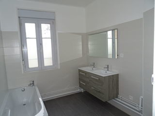  Appartement � louer 5 pi�ces 109 m�