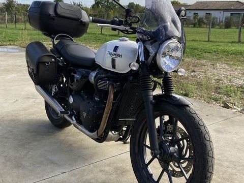 Moto TRIUMPH 2019 occasion Labastide-Sav&egrave;s 32130