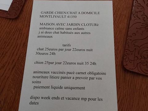 Garde animaux 
25 41350 Montlivault