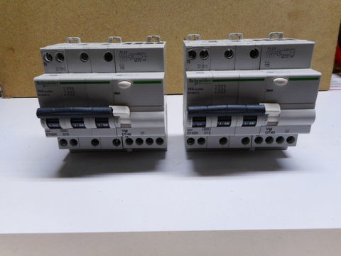 disjoncteur triphas&eacute; 80 65200 Bagn�res-de-bigorre