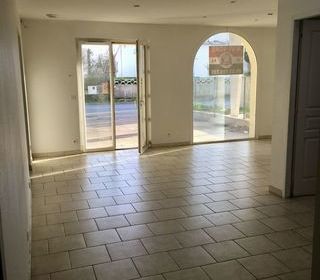 Location Autre LOCATION LOCAL COMMERCIAL 85 m² ? BERGERAC ? PARKING PRIVÉ Bergerac
