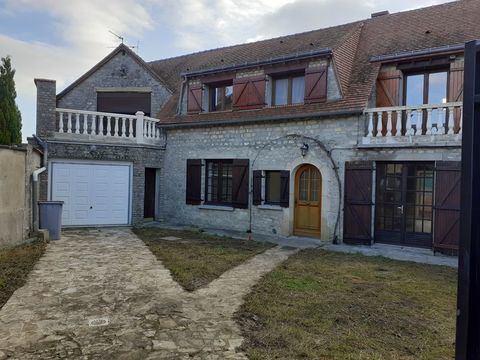   Bel Maison caract�re.160m2 proche Chartres/Orl. /1h de PARIS Maison - 6 pi�ce(s) - 160 m�