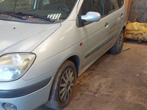 Renault Sc&eacute;nic 1.9 DCI - 105 RXE Pack Clim 2000 occasion Lessac 16500
