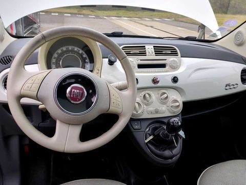 Fiat 500 1.2 69 ch Lounge 2010 occasion Villefranche-sur-Sa&ocirc;ne 69400