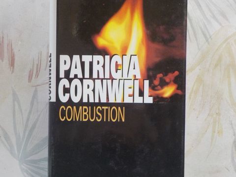 COMBUSTION de Patricia CORNWELL Ed. France Loisirs 3 Bubry (56)