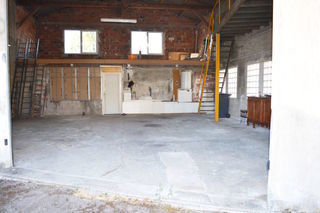  Atelier à vendre 2 pièces 136 m²