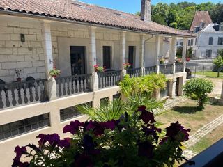  Maison � vendre 15 + pi�ces 405 m�