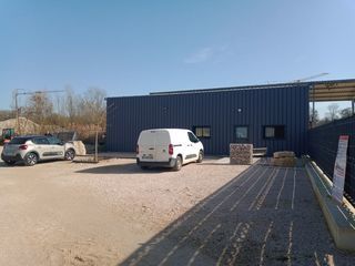  Atelier � louer 2 pi�ces 200 m�