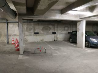  Parking / Garage � louer 12 m�