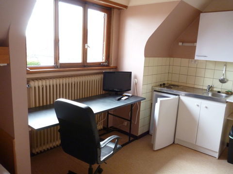   Particulier Studette meubl�e � Rouffach Appartement - 1 pi�ce(s) - 18 m�