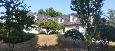   Maison 8 pi�ces 260m2 Maison - 8 pi�ce(s) - 260 m�