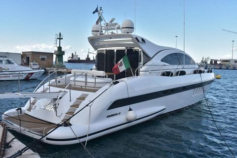 Bateaux &agrave; moteur Vedette - Yacht - Offshore 2003 occasion Saint-Tropez 83990