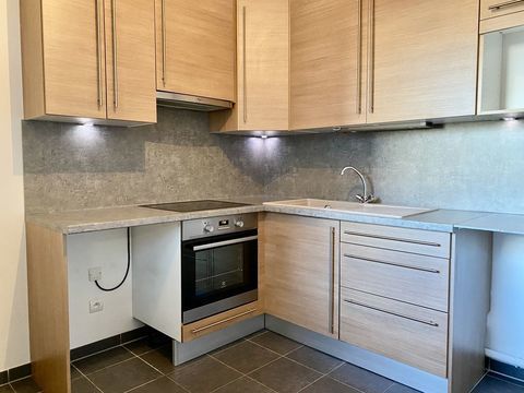  Appartement � louer 4 pi�ces 97 m�