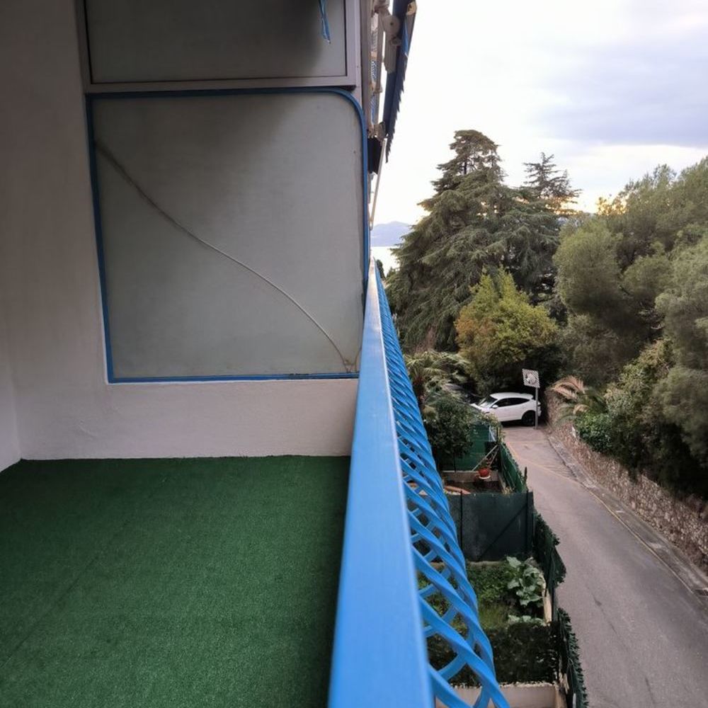 Vente Appartement T1 traversant 31m2, cuisine séparée, terrasse, parking, cave Cannes