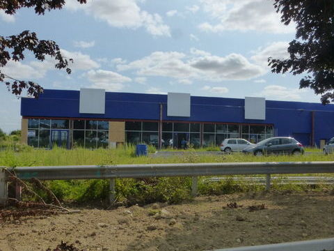 Le titre de Cellule commerciale idéalement placée 2370 59125 Trith-saint-lger