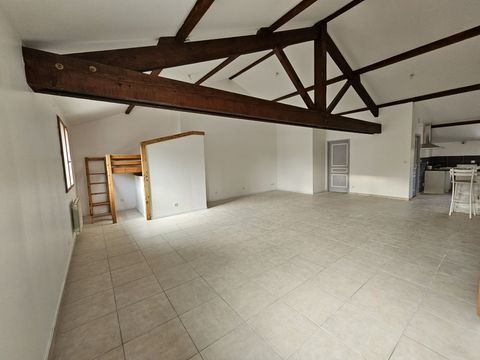    Loft 75 m2 au 1er �tage Loft - 1 pi�ce(s) - 75 m�