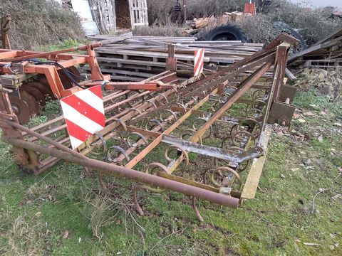 Mat&eacute;riel Agricole / Viticole Mat&eacute;riel Agricole / Viticole 1980 occasion Gri&egrave;ges 01290