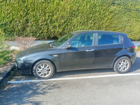 Alfa Romeo 147 1.6i T.S. 120 Distinctive 2006 occasion Saint-Bonnet-de-Mure 69720