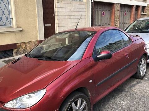 Peugeot 206 CC 2.0i 16V 2001 occasion Nancy 54000