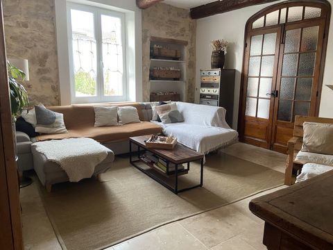   Maison de village avec d�pendances  Maison - 8 pi�ce(s) - 192 m�