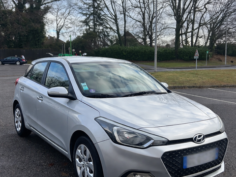 Hyundai i20 1.2 75 Initia 2018 occasion Pau 64000