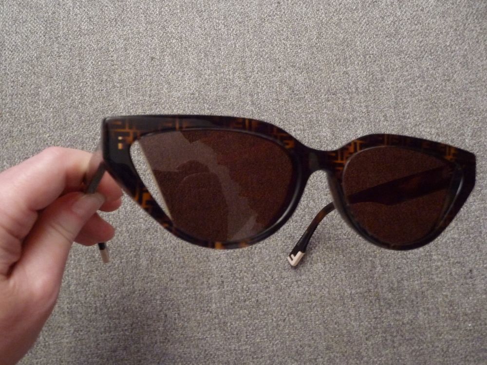 Monture/ Lunettes de Soleil "Oeil de Chat" Marron- Fendi Bijoux et montres