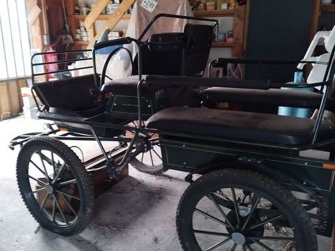 Voiture d'Attelage Marathon 3300 26400 Crest