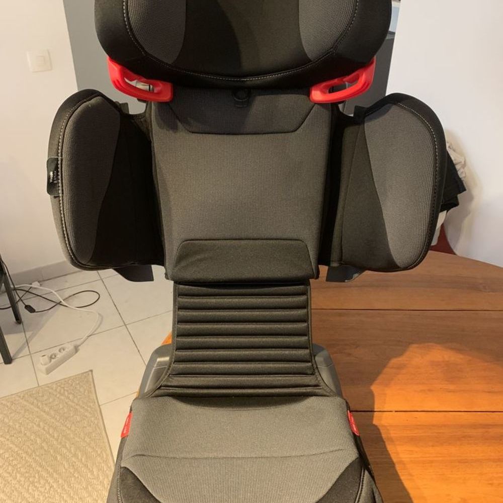 Si&egrave;ge auto Peg Perego type rehausseur avec dossier NEUF Mobilier enfants