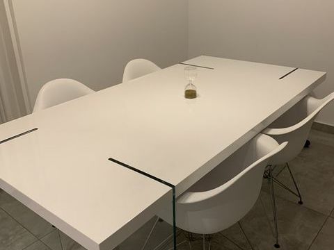 Table  manger blanche pieds en verres 150 Saint-Martin-de-Crau (13)
