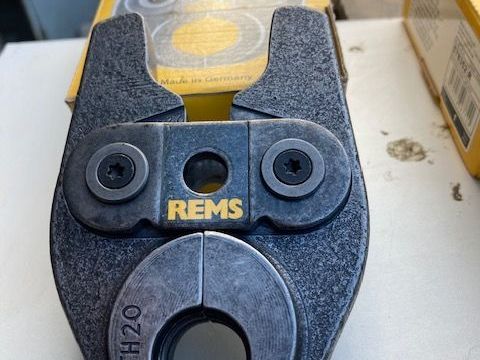 M&acirc;choire TH20 REMS 120 45800 Saint-jean-de-braye