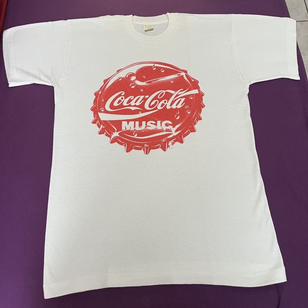 Tee-shirt publicitaire COCA COLA, ann&eacute;es 1980 Vêtements