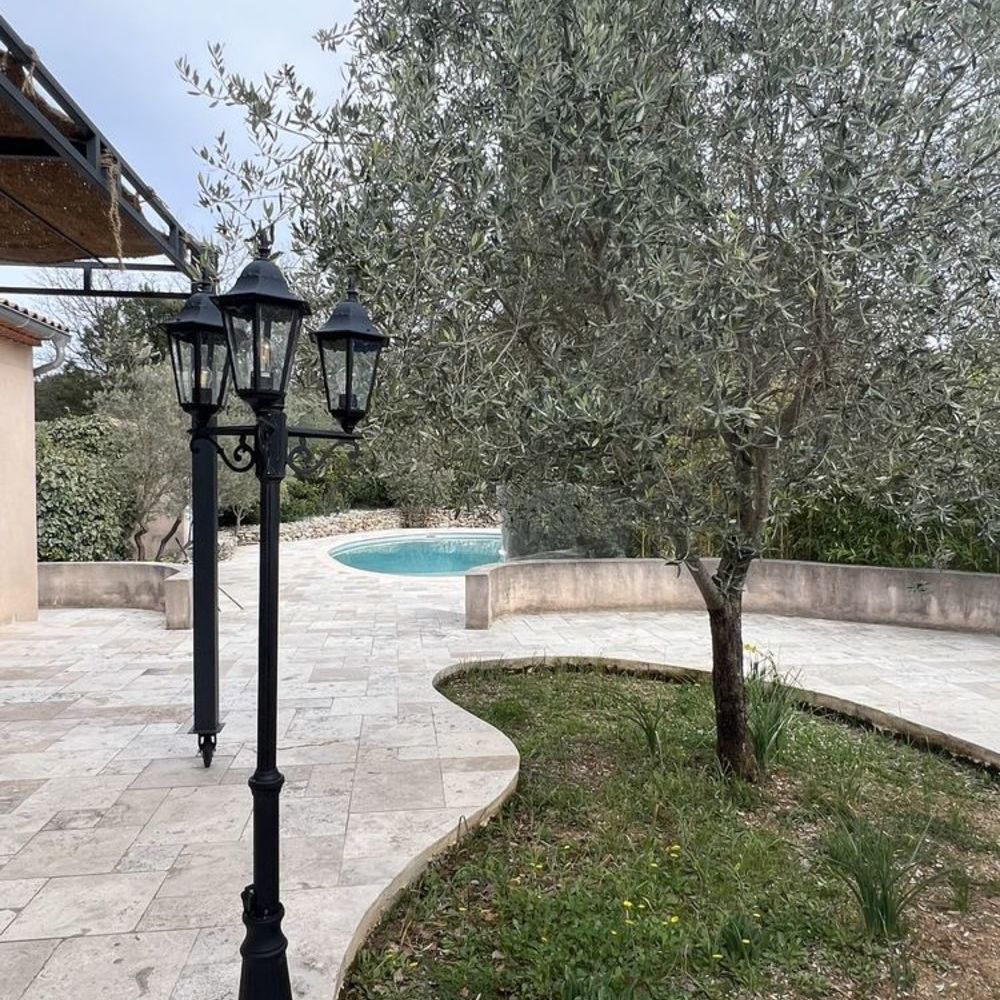 � vendre  Maison N�oules (83136)