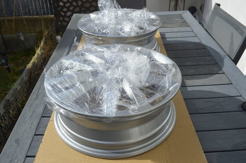 Pi&egrave;ces et &eacute;quipements Voiture Pi&egrave;ces et &eacute;quipements Voiture  occasion Salon-de-Provence 13300