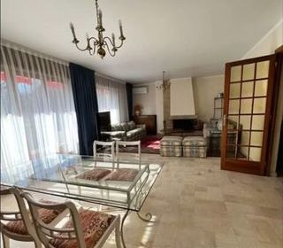  Appartement � vendre 5 pi�ces 131 m�