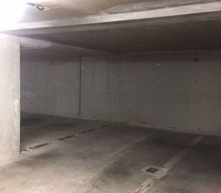 Parking / Garage � louer 9 m�