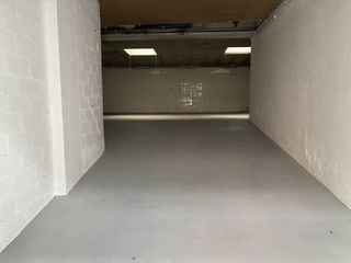  Parking / Garage � louer 100 m�